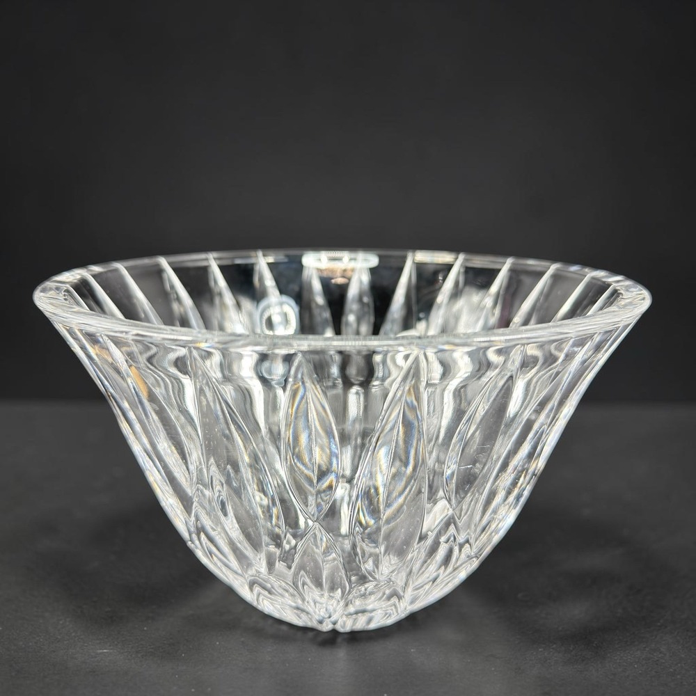 Marquis by Waterford Crystal Petal Clear 8Inch Serving Bowl Centerpiece Rainfall
